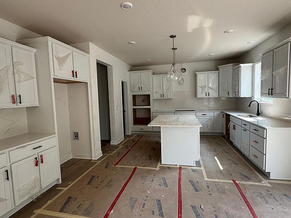 2nd image of 1922 Fulton Rd