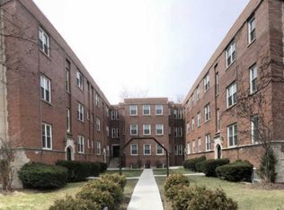 7 S View St APT 208, Aurora, IL 60506