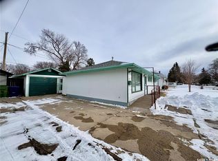 1109 Simpson AVENUE, Moose Jaw, SK S6H 4M7