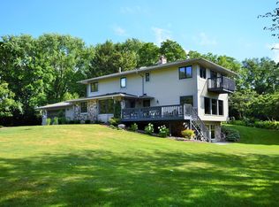 W230S4431 Milky Way Rd, Waukesha, WI 53189