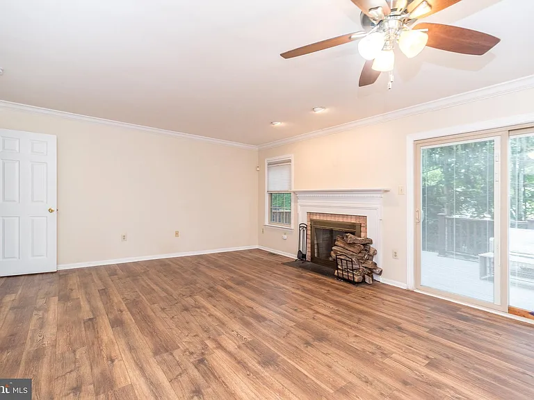 108 Susan Constant Ct #8 — Photo 14