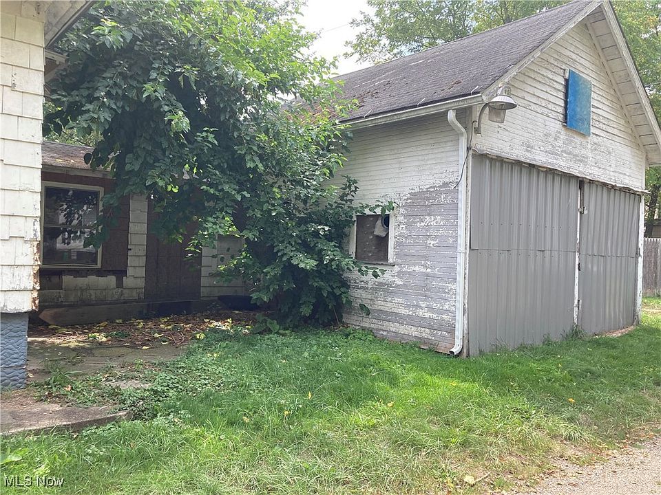 2nd image of 535 S Freedom Ave