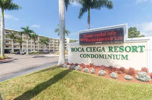 8800 Bay Pines Blvd #320 Photo 1