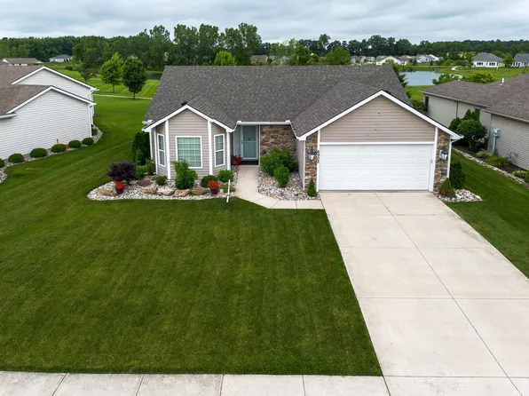 6902 Desdemona Xing, Fort Wayne, IN 46818