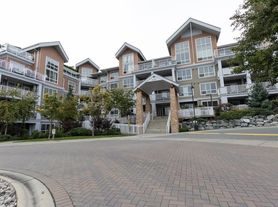6490 194th St, Surrey, BC