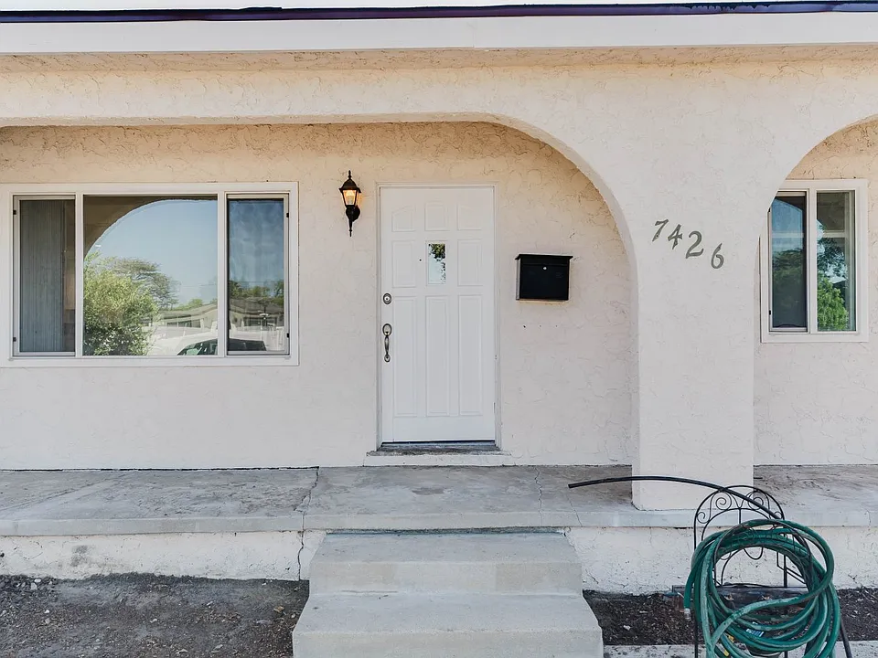 7426 Dempsey Ave
