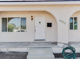 7426 Dempsey Ave, Van Nuys, CA 91406