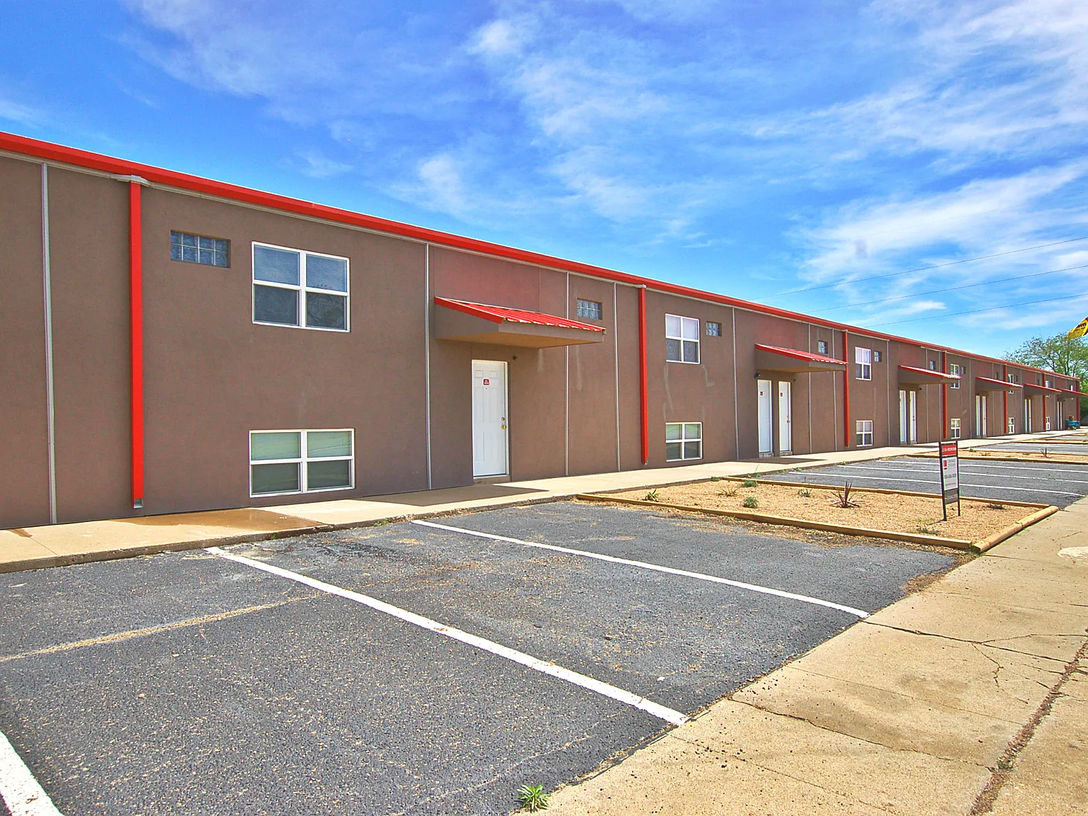 Welcome to Coronado Crossing Modern Comfort in Central Lubbock — Photo 2