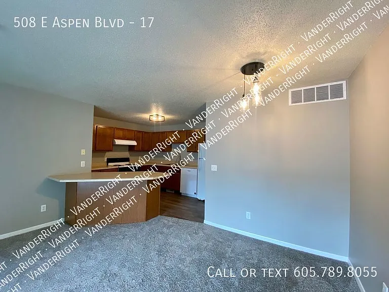 508 E Aspen Blvd #17 — Photo 2