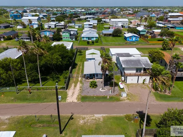 221 S Shore Dr, Port Mansfield, TX 78598