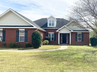 203 Thornwood Dr, Bonaire, GA 31005