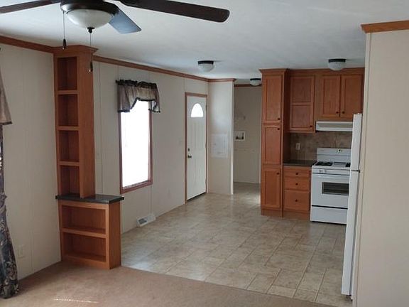3rd image of 11 Nathan Dr