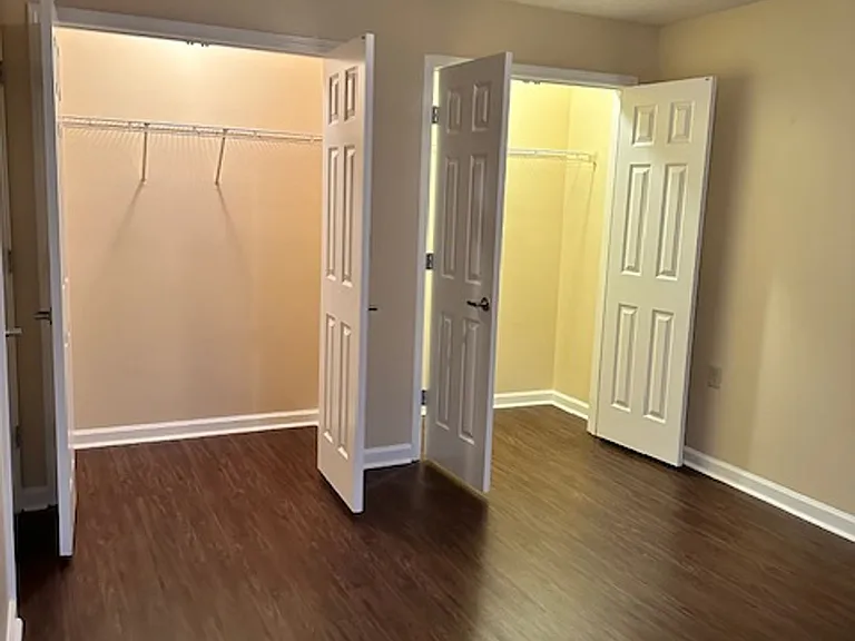 Bickford Square Apartments — Photo 7