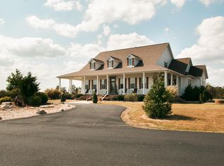 902 Forest Vw, Saddlebrooke, MO 65630
