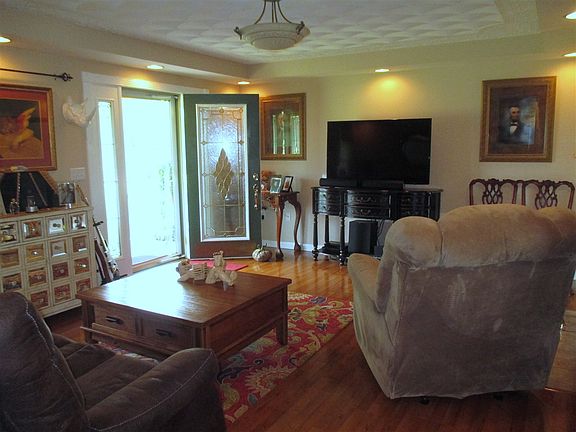 4th image of 1350 Brizendine Ln