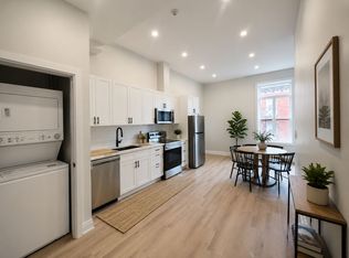 208 King St E #1, Hamilton, ON L8N 1A9