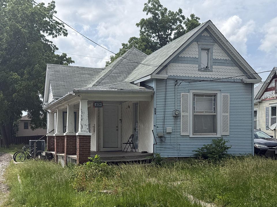 1st image of 409 N 8th St