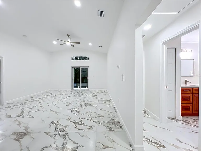 11148 Pinewood Cove Ln — Photo 23