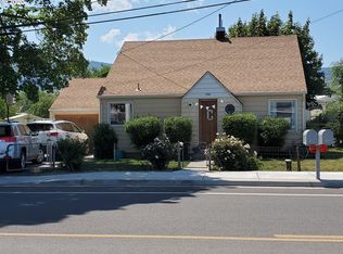 704 20th St, La Grande, OR 97850