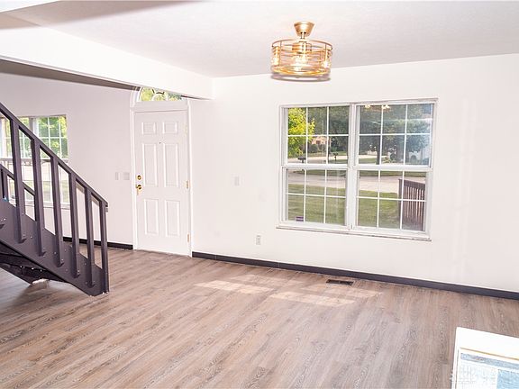4th image of 6301 Adams Cir