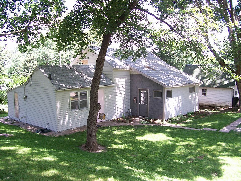 Front of home from street