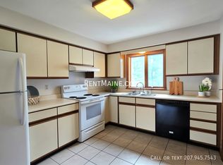 7 Hartley St APT 5, Lewiston, ME 04240