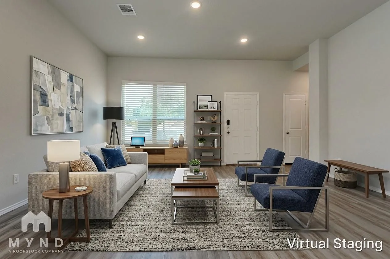 4 bed, 2.5 bath, 1820 sqft, $1,775 — Photo 2