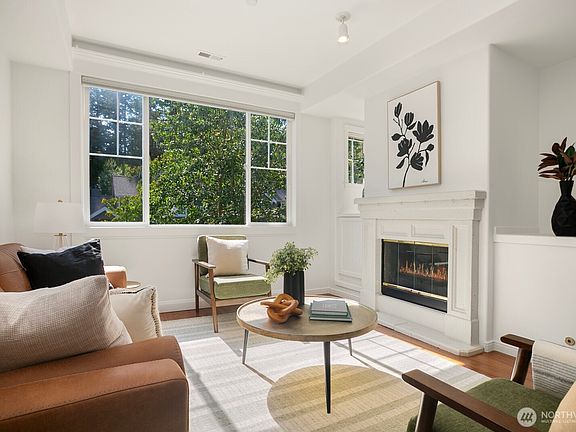 5th image of 4132 248th Court SE
