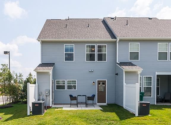 2nd image of 8079 Rutland Village Dr #8