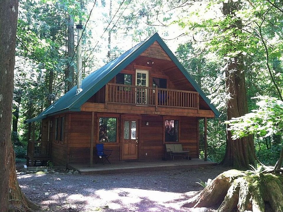 Front of cabin