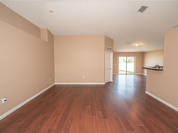 4th image of 439 Fairfield Dr