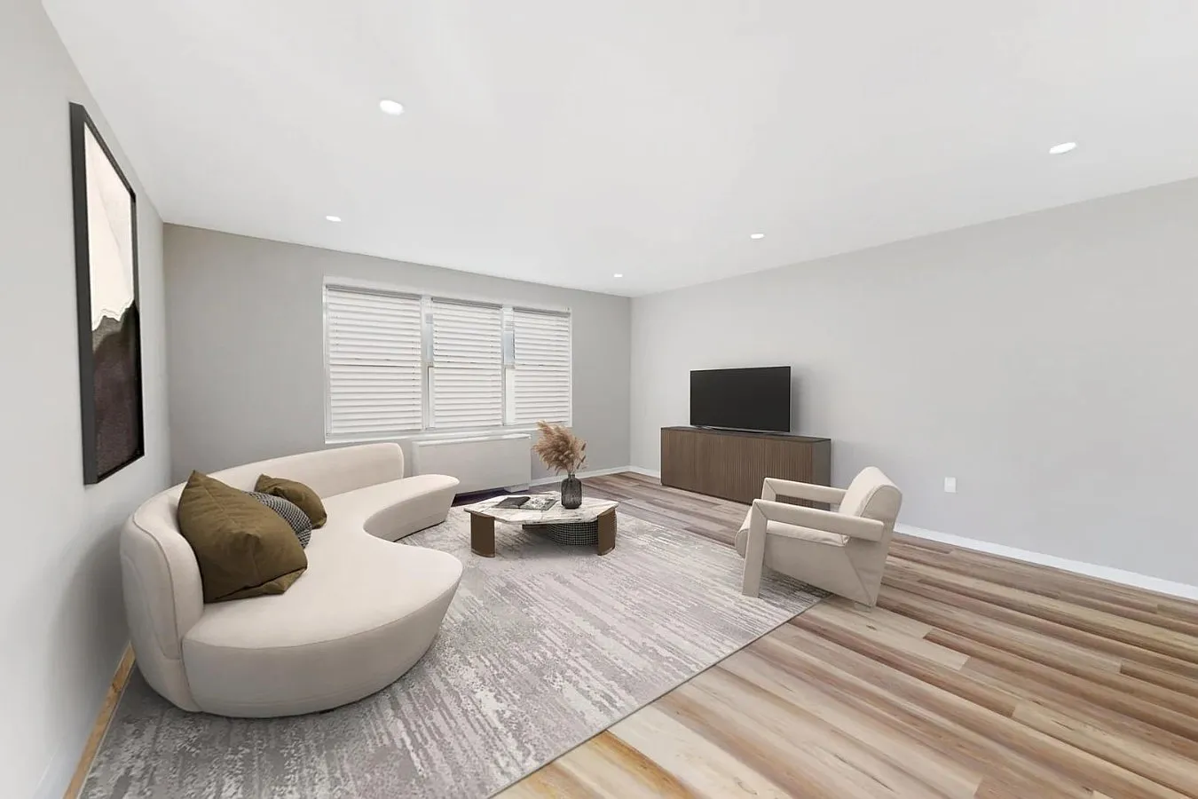 Concord Apartments — Photo 2