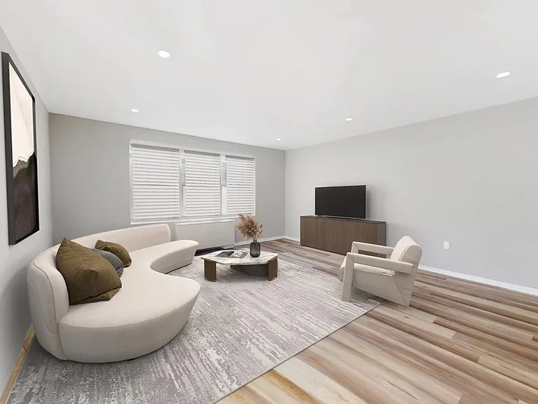 Concord Apartments — Photo 2