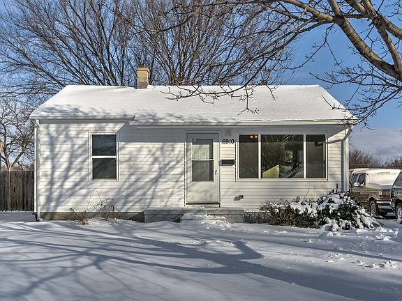 2nd image of 6910 Pinkney St