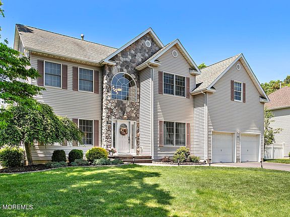 2nd image of 18 Regina Drive
