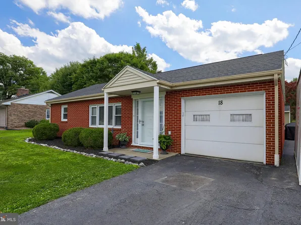 18 W Penn Grant Rd, Willow Street, PA 17584