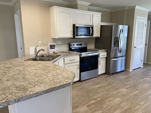 2nd image of 810 Concord St #235