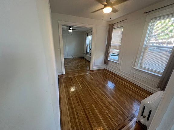 4th image of 3217 Cambridge Ave APT 1