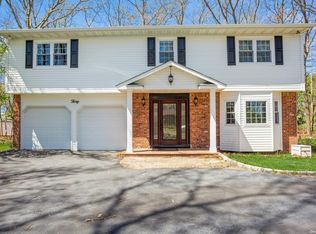 30 Jefferson Blvd, Port Jefferson Station, NY 11776