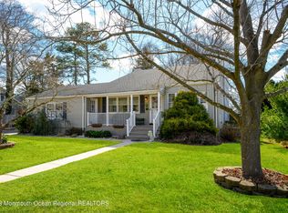 135 Laurelwood Rd, Brick, NJ 08724