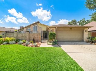 12814 Hidden Castle Dr, Houston, TX 77015