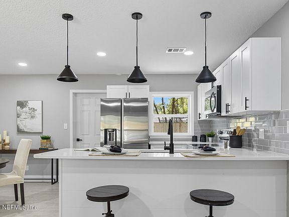 5th image of 5422 OAK FOREST Drive