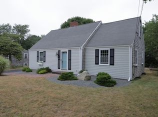 9 Wing Rd, Pocasset, MA 02559