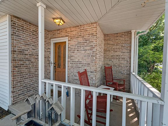 2nd image of 873 Peregrine Cir