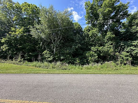 2nd image of 1 Reed Rd