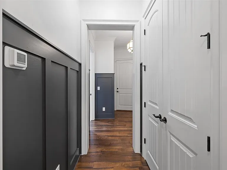 1020 Bridle Bit Ln — Photo 50