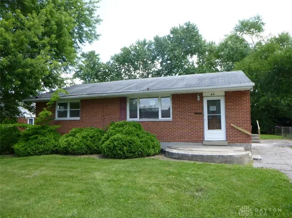 42 Stubbs Dr, Dayton, OH 45426
