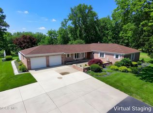 1250 Morrison Rd, Fremont, OH 43420