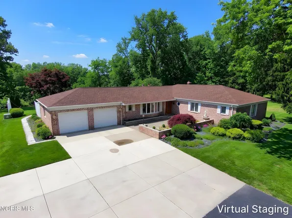 1250 Morrison Rd, Fremont, OH 43420