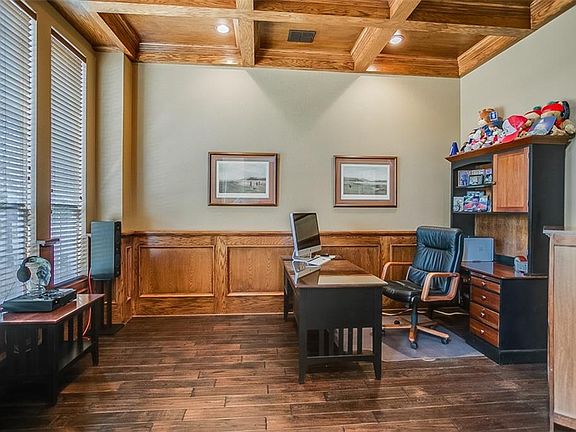 5th image of 2128 Estes Park Dr